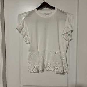 BNWT! Express Peplum top eyelet lace sleeve with bottom lace🤍